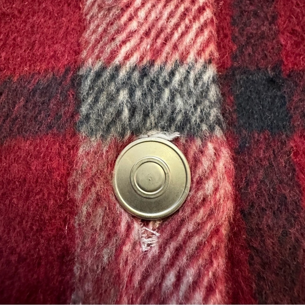 Flannel Shirt Jacket Shacket Coat Size XS Plaid Red White Black Cream Pockets - Picture 6 of 15